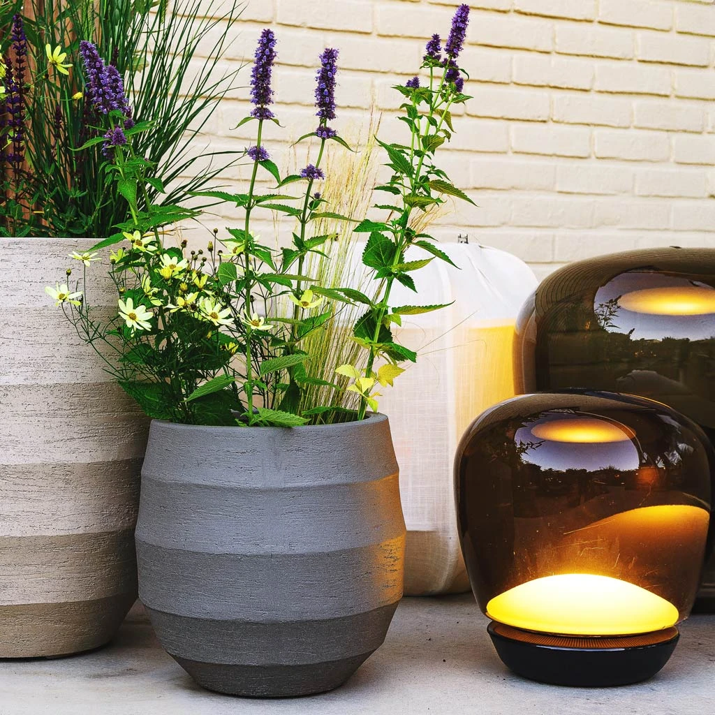 Bordo Balloon Planter - Clay 4 Bordo Balloon Planter - Clay - Image 2