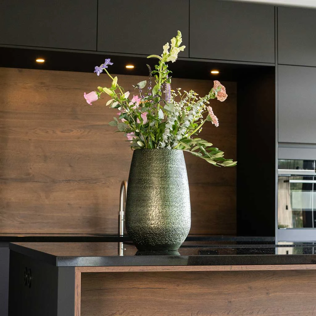 Noor Plant Vase - Velvet Green 4 Noor Plant Vase - Velvet Green - Image 2